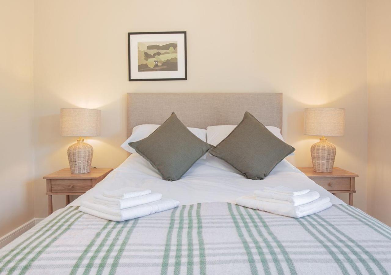 The Barn In Longhope - Luxury Barn Conversion エクステリア 写真