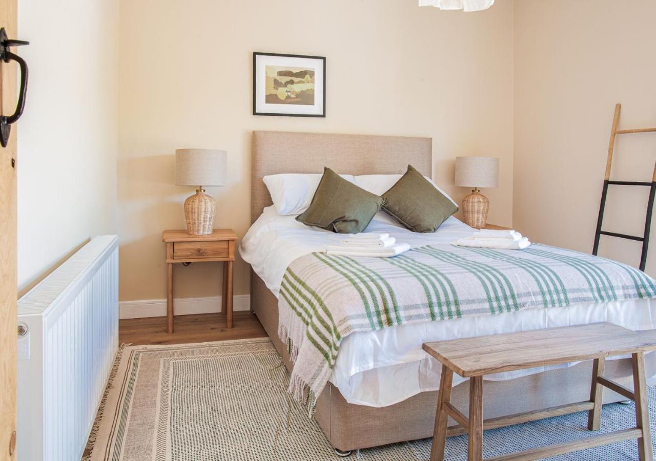 The Barn In Longhope - Luxury Barn Conversion エクステリア 写真
