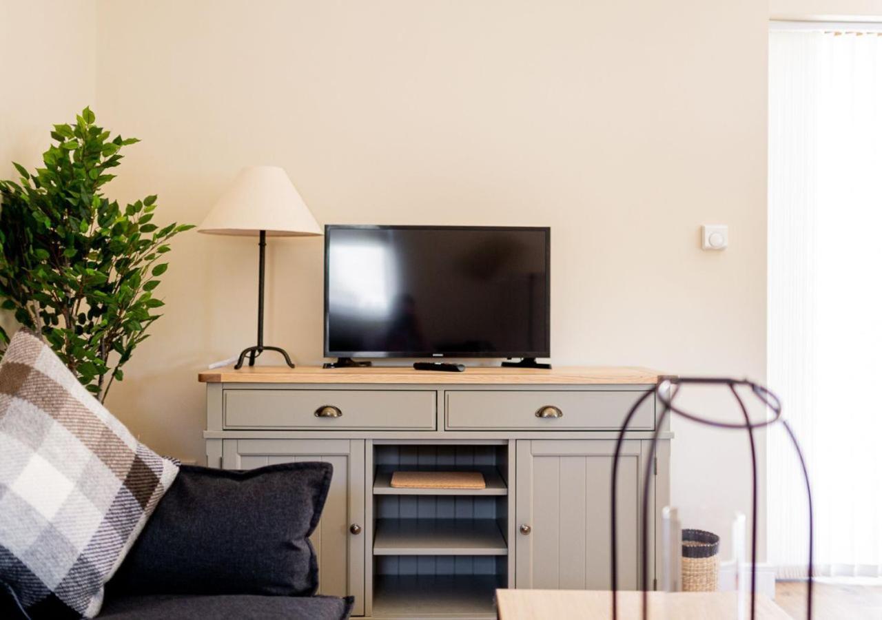 The Barn In Longhope - Luxury Barn Conversion エクステリア 写真
